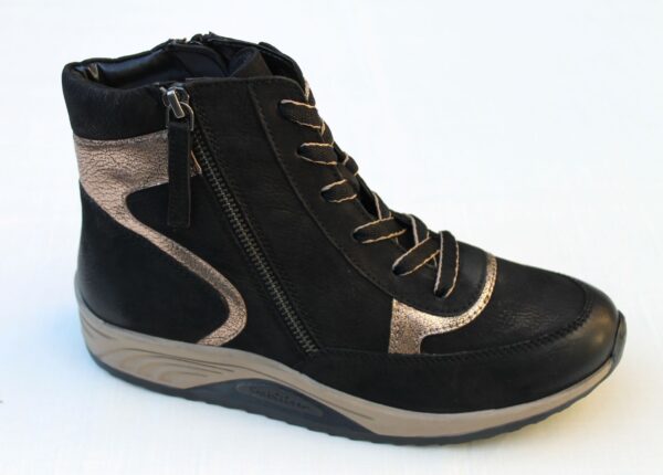 H001 Helioform sportief veterbootje zwart nubuck met brons